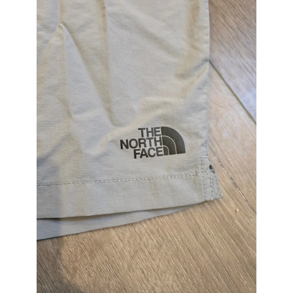 The North Face Men's‎ Size 2XL XXL Grey Flash Dry Elastic Waist Nylon Shorts